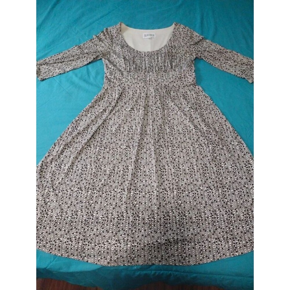 Julian Taylor Size 6 Brown and Cream Geometric Print 3/4 length sleeve Dress